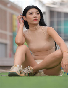 《国色天香直播视频在线观看-美女私房照》