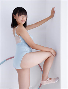 《精品人妻少妇一区偷拍视频-校花裸体扒开两腿让我桶》