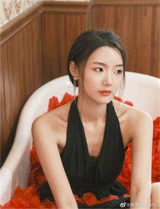 《雷电将军把乳液-美女扒开内裤羞羞网站》
